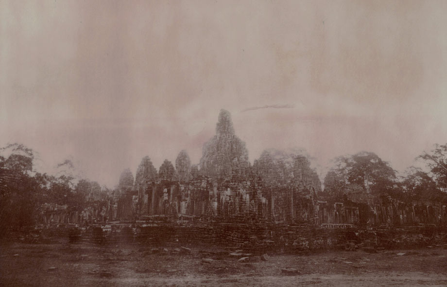 Angkor Cambodia, Bayon temple in morning mist © Fredrik von Erichsen